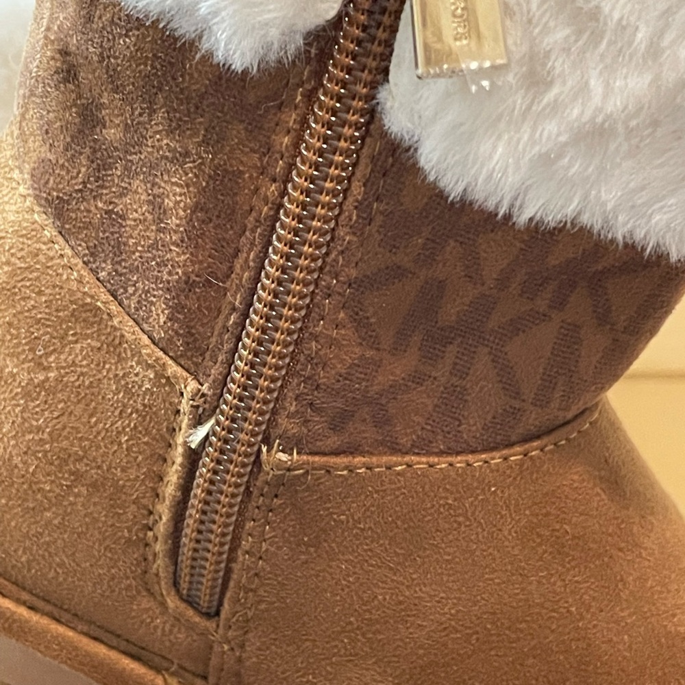 NWT Michael Kors Child Suede Boots - Picture 8 of 14